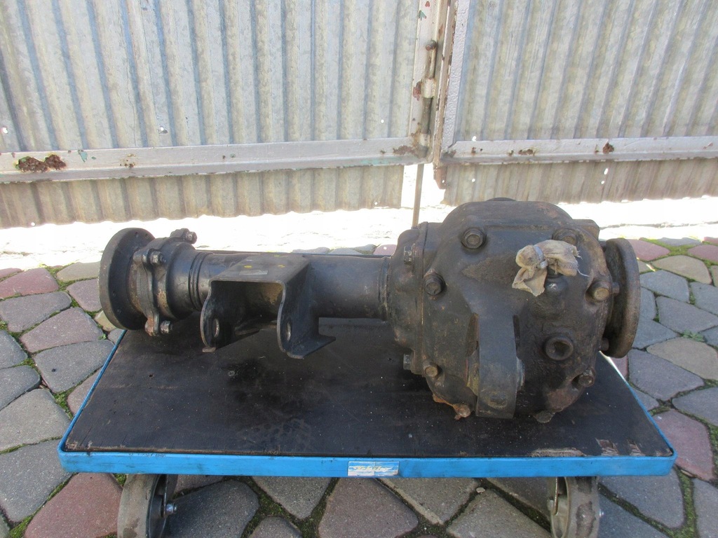 NISSAN TERRANO I 86-96 3D 2.4i Z24i DIFERENTIAL FATA AXIE Product image