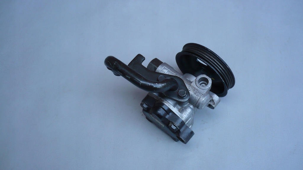 Pompă servodirecție 57110-1C301 Hyundai Getz 1.3 Product image