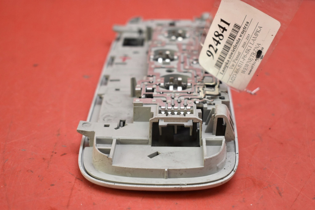 LAMPĂ INTERIOARĂ SPATE 3C0947291E VW PASSAT B7 10-15 Product image