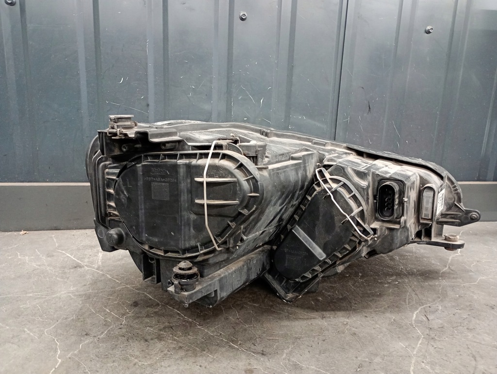 517941005b farul stâng VW Golf VII Product image