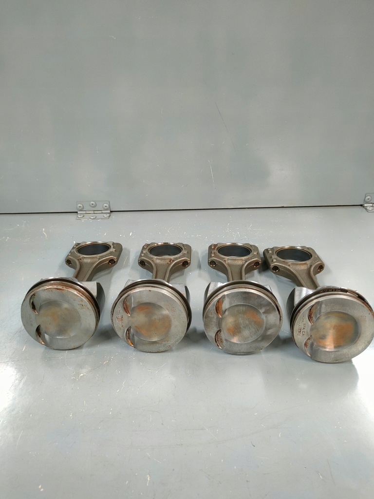 BIELLA PISTON GOLF VII GTI OCTAVIA III RS 2.0 TSI CHH 06LJ 06KAL 82.460 Product image