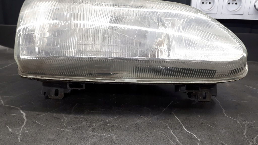 Far fata dreapta Renault Megane Product image