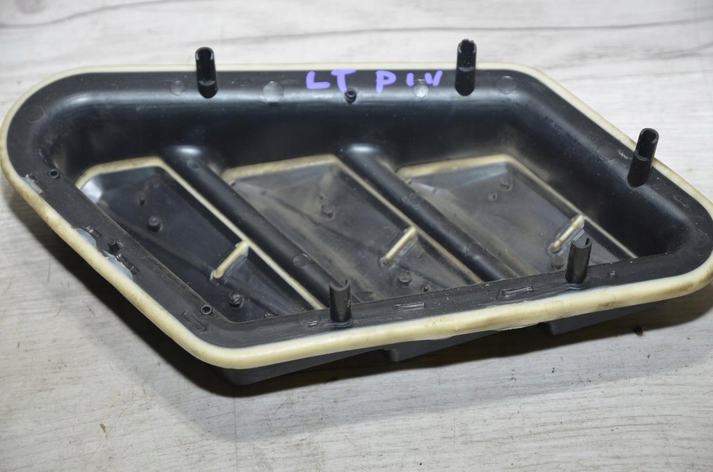 Grilă de ventilație, stânga spate, lift Partner III 13r Product image