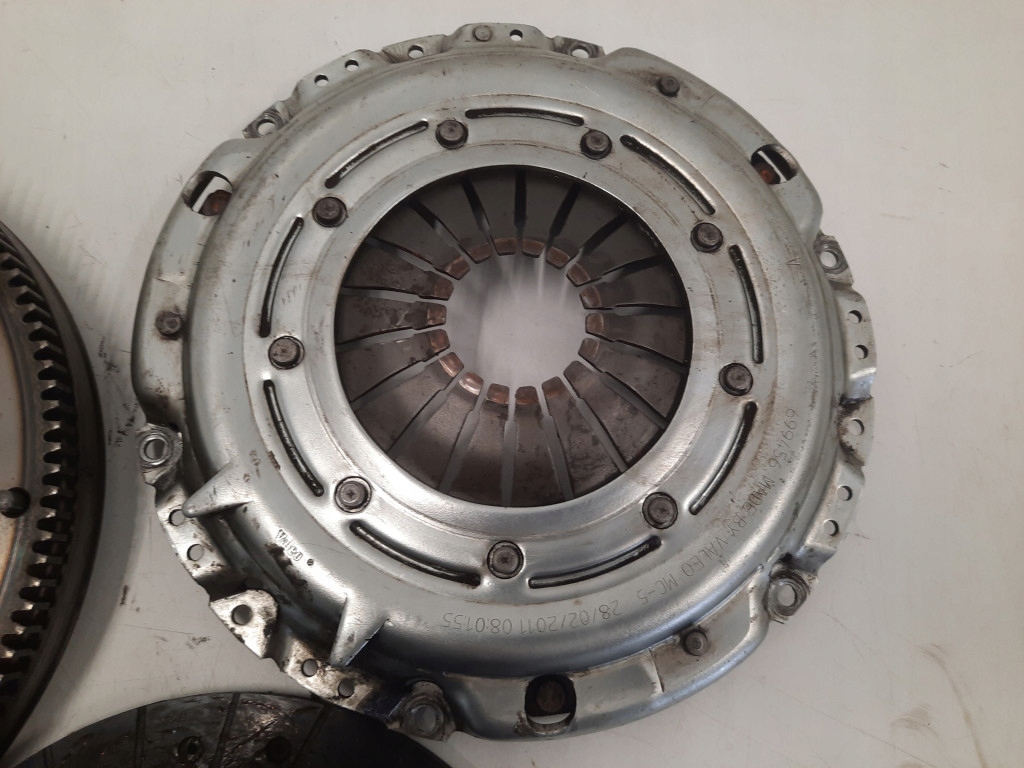 VOLKSWAGEN GOLF 5 V 03-09 VOLANT AMBREIAGE RIGID 699456 BKC Product image