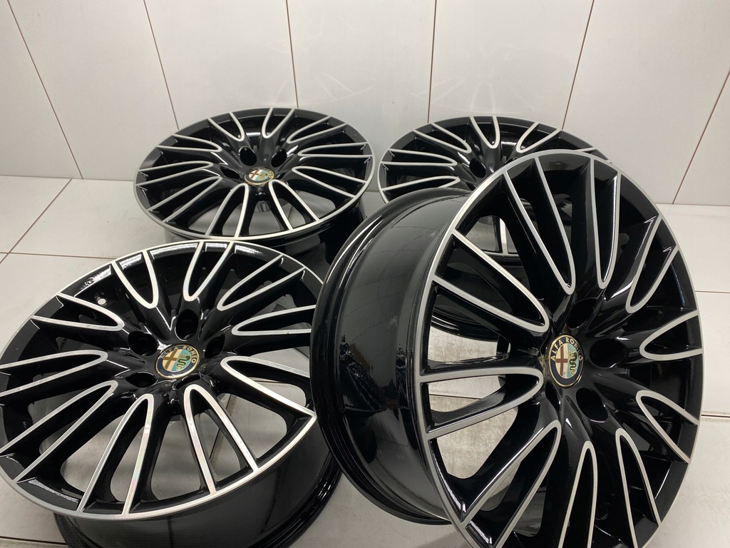 SET JANTE ALFA ROMEO GIULIA 159, Brera 7,5" x 17" 5x110 ET 41 Product image