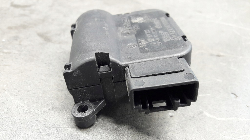 0132801300 Audi A4 B6 B7 04-08 Motor încălzitor de încălzire Product image