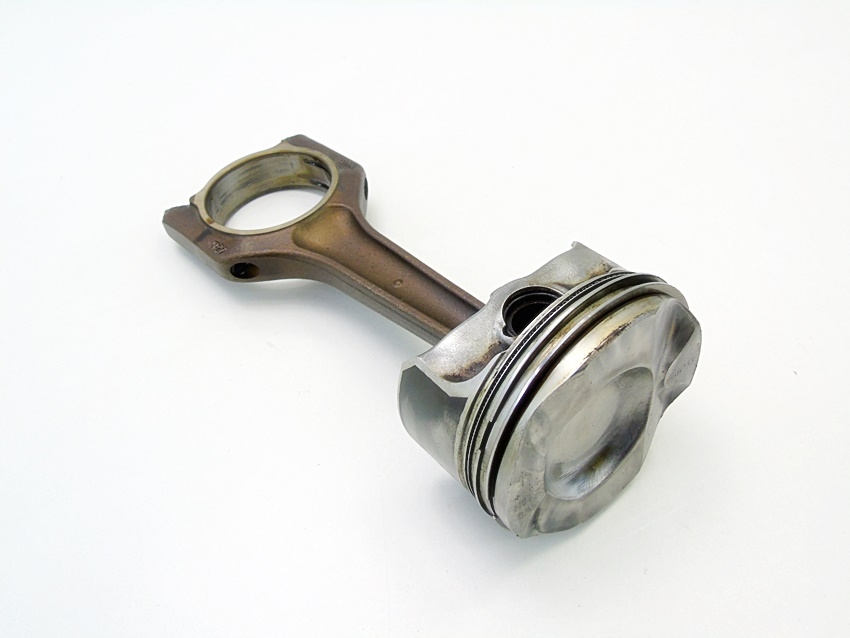 BIELLA PISTON 084201 2.0 i BMW N43 E60 E61 E90 E91 E92 E93 E81 E82 E88 E87 Product image