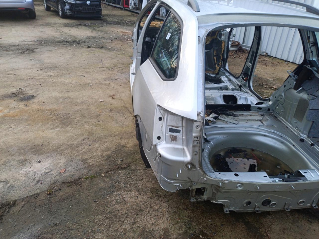 Stația Octavia III Wagon sfertul din spate stânga Product image