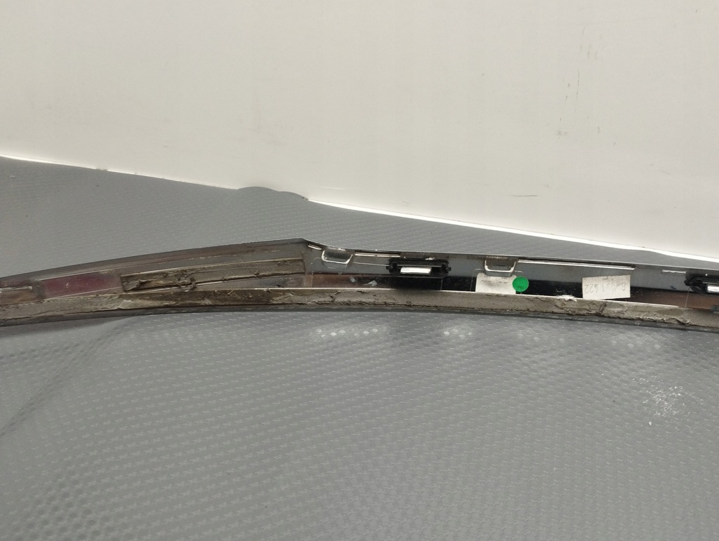 MERCEDES W205 BANDA CAPAC CROMAT A2057430082 Product image