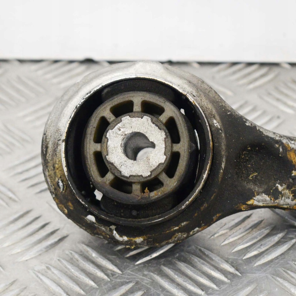 Mercedes-Benz C W205 2015 Leg People Front Waller Product image