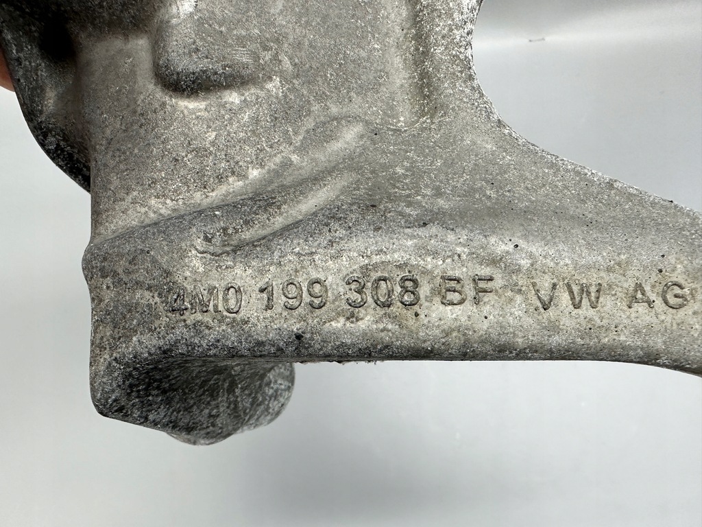 AUDI Q7 SQ7 Q8 SQ8 II 4M 4.0 TFSI DREAPTA SUPORT MOTOR DREAPTA Product image