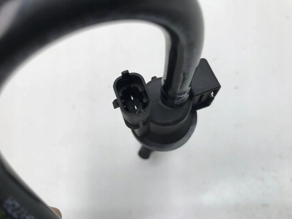 VOLVO XC 40 XC40 2023 2.0 HIBRID TUBA TUVA COMBUSTIBIL SUPPA 32363309 Product image