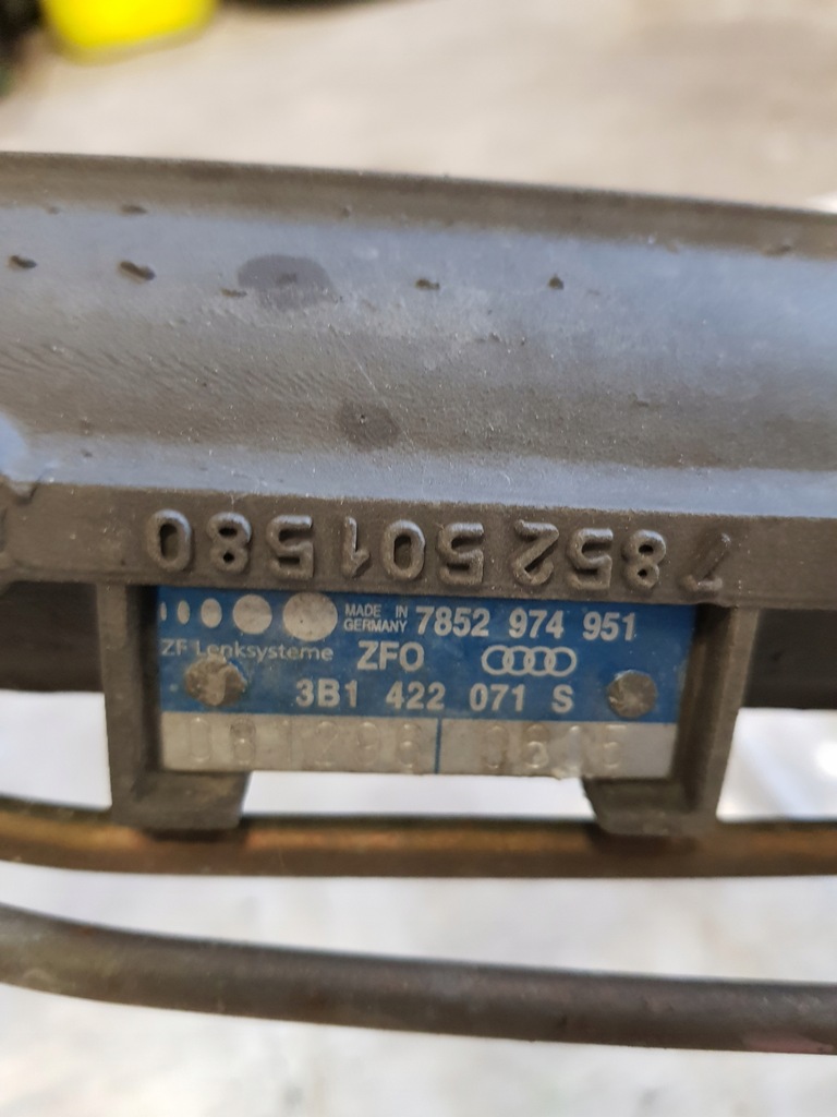 CROCIUTĂ SKODA VW AUDI 2.5TDI EUR 3B1422071S Product image