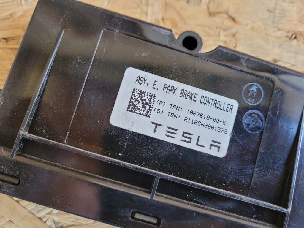 MODUL CONTROLLER TESLA MODEL X 1007618-00 Product image