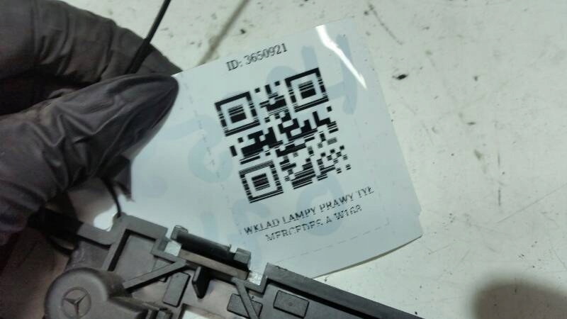 INSERȚIE LAMPĂ DREAPTA SPATE MERCEDES A W168 Product image