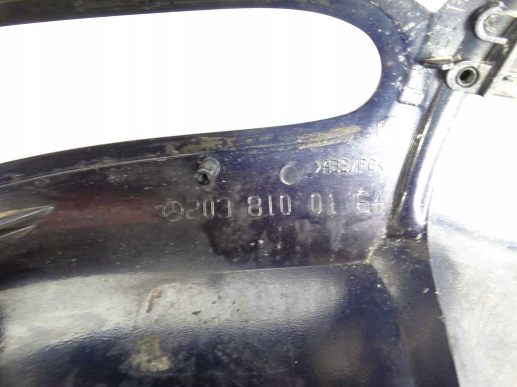 Mercedes Clasa C W203 CAPAC OGLINZĂ STÂNGA Product image