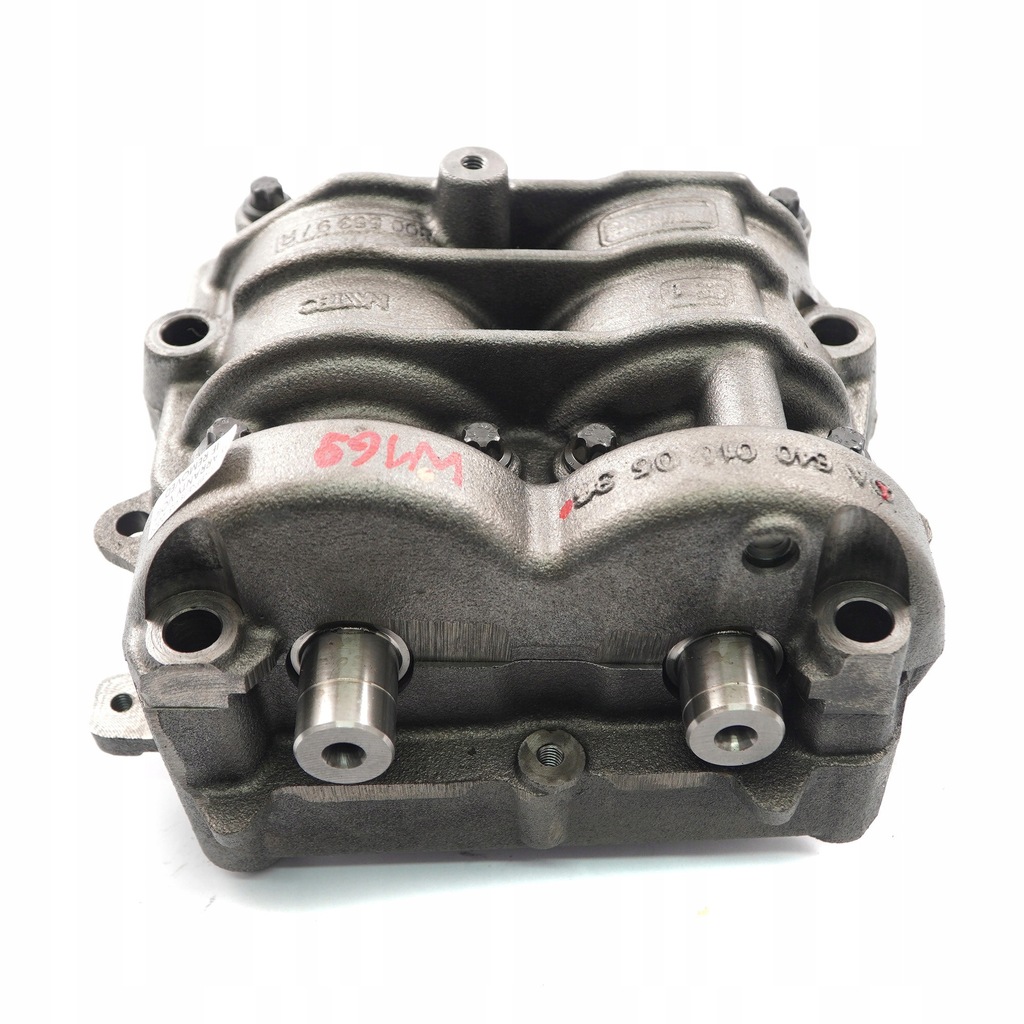 Mercedes W169 Diesel OM640 Arbori de echilibrare a pompei de ulei A6400100536 Product image