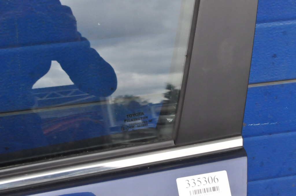 TOYOTA AVENSIS T27 USI FATA STANA Product image