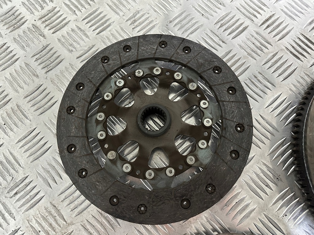 BMW E87 116i N43B16A ambreiaj cu masa dubla 7560876 Product image