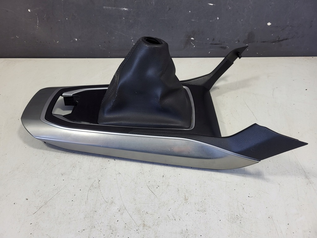 Cadru burduf cromat, TUNEL CENTRAL PEUGEOT 308 t9 II 98088086XU Product image