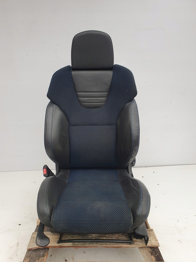 Opel Meriva A OPC SCAUNE SET DE SCAUNE Recaro Product image