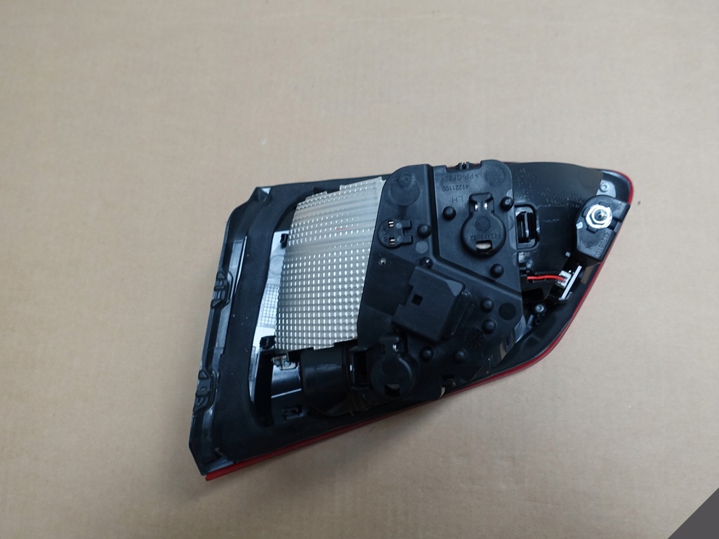 BMW 2 F45 LIFT LCI LED-URI ÎN HAYON L SAU P Product image