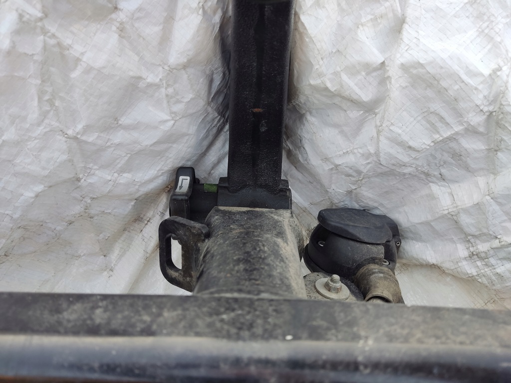 CARLIG DE REMORCARE DETASAL FORD S-MAX MK2 GALAXY EM2J-19D521-CB Product image