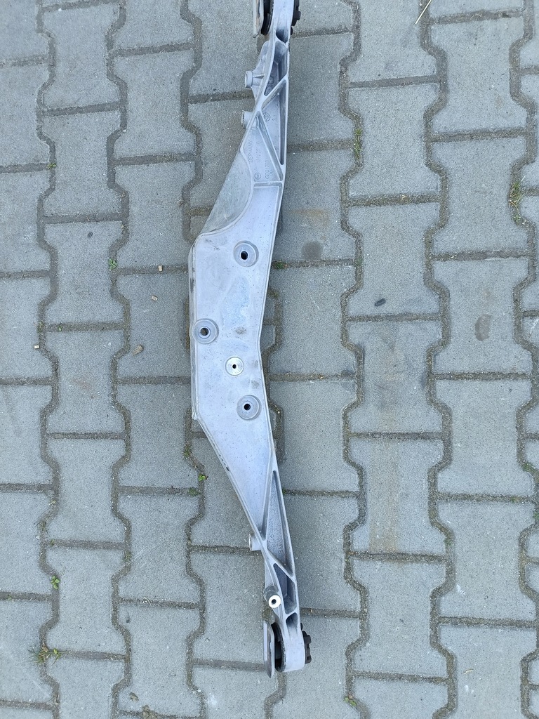 Traversa transmisie puntea spate 6858474 X1 X2 F48 F49 F39 Product image