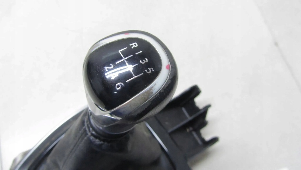 NISSAN X-TRAIL T32 PÂRGIA SELECTOR DE TREPȚE 14- Product image