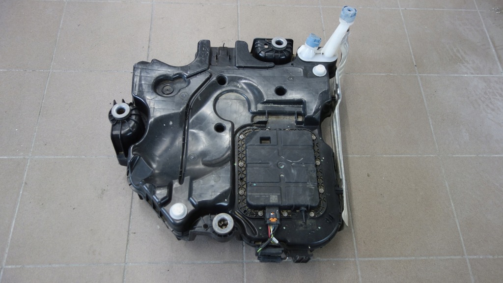 PEUGEOT 3008 LIFT C4 II ADBLUE AD ALBASTRU REZERVOR Product image