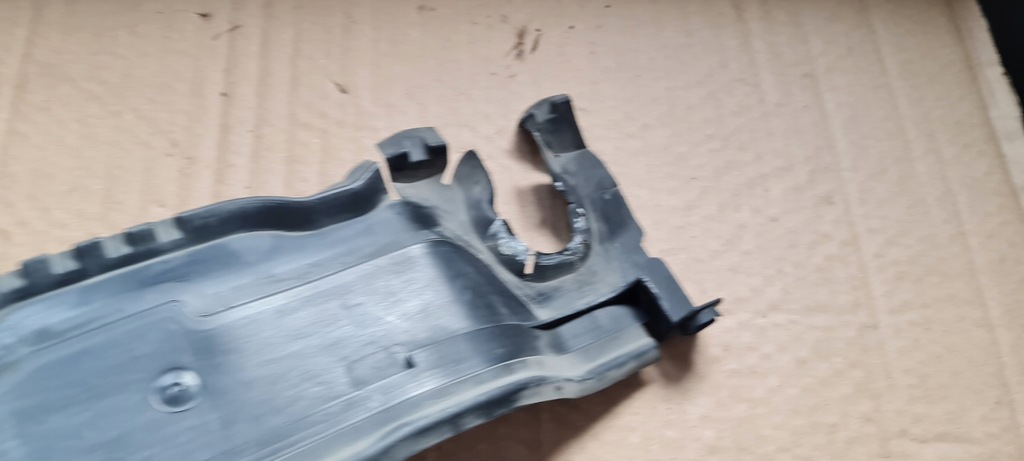 S6 C7 A6 4G AIR VOLAN DREAPTA FATA DREAPTA 4.0 TFSI 4G0121284AH S7 Product image