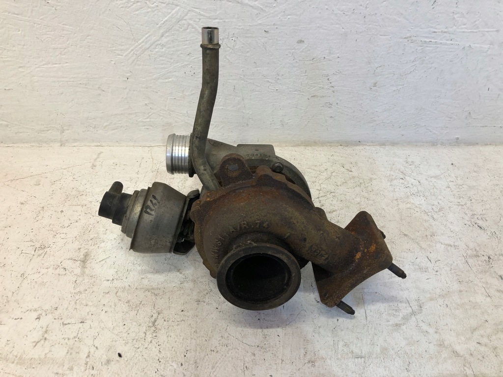 Turbocompresor turbină VOLVO v40 v60 v70 S40 V50 C70 S60 2.0 D D3 12- Product image