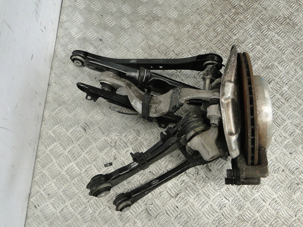 Fusa spate BMW 5 G30 2.0D 4X4 2021 LIFT M PACHET 6861138 6861137 Product image