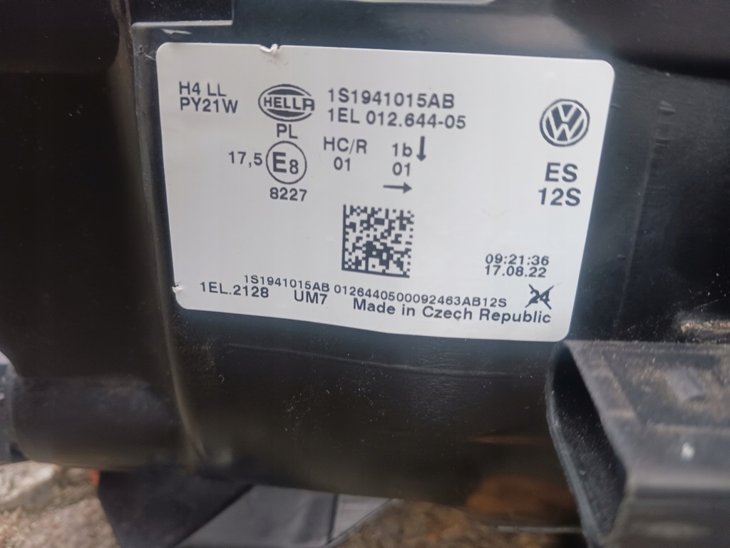 LĂMPURI FAŢĂ STÂNGA DREAPTA VOLKSWAGEN VW E-UP 1S0 E-UP! SUS HELLA LIFT Product image