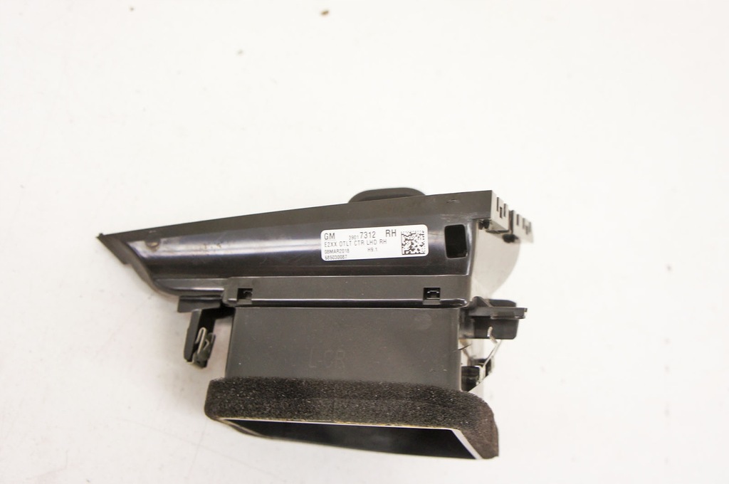 QR032 Opel Insignia B Aerisire de la bord mijloc dreapta 39017312 Product image