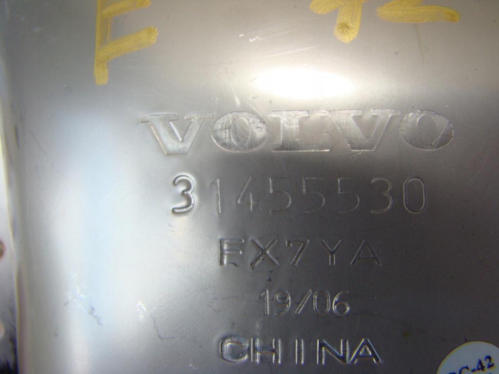 VOLVO V60 S60 18 ani>.VAF ESCAPAR STÂNGA.E72 Product image