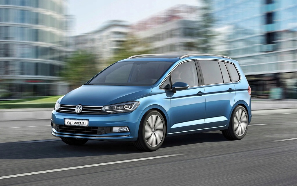 VW TOURAN III 3 2017R 2.0TDI 110KW BANDA CROMATA SPATE DREAPTA 5TA853346 Product image