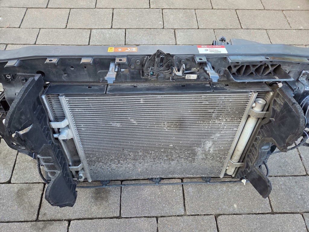 KIA XECE 1,6 GDI HYBRYDA BENTI DE CENTRUL FROMULUI DE FRIGERATE 2020R Product image