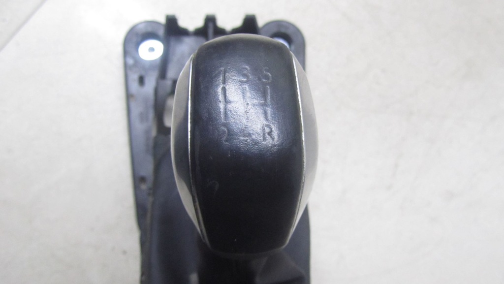 Citroen C4 Cactus Lift Leavist Selector de viteză de stânga 16- Product image
