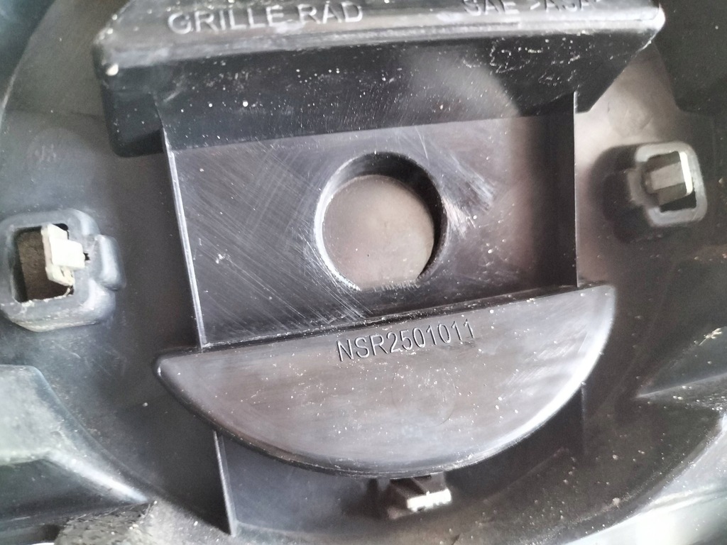 Gril Grill Nisan NV 200 NV200 NV-200 NSR2481011 NSR2521011 Product image