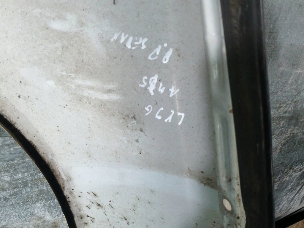 Sedanul din dreapta Front Fender Audi A4 B5 Ly9G Sedan Product image