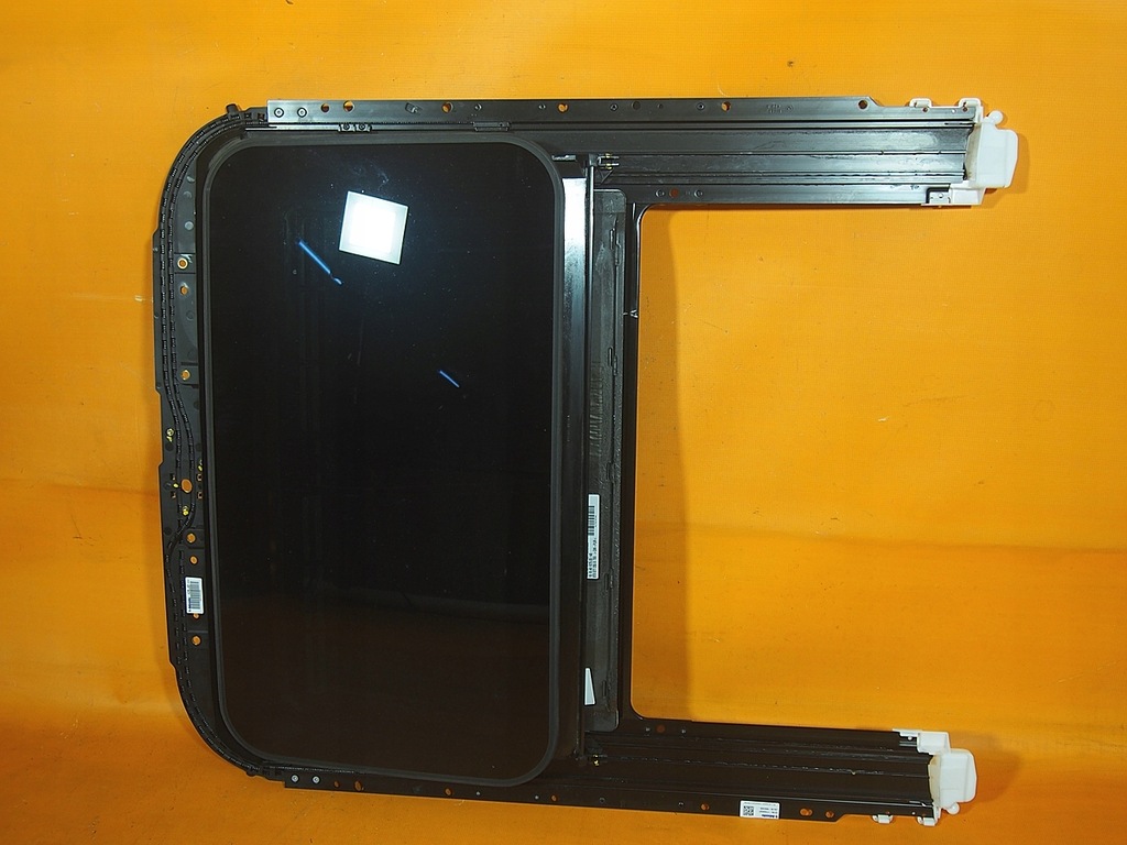 Audi A5 8T LIFT 24KM Trapă rulou 8t8877041e Product image