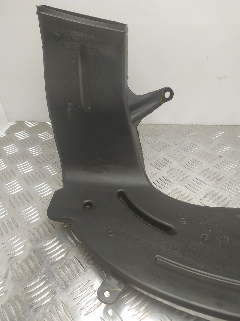 BMW X5 F15 E70 X6 F16 E71 CONDUCTA AER VENTILARE SPATE STANGA 7148529 Product image