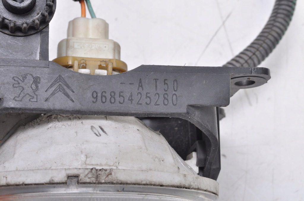 PEUGEOT 207 HALOGEN FATA 9685425280 Product image