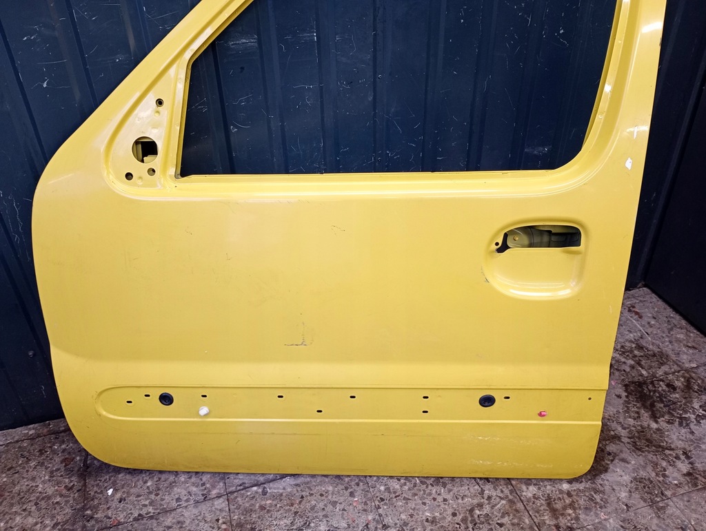 Renault Kangoo portiera spate stanga, galbena Product image