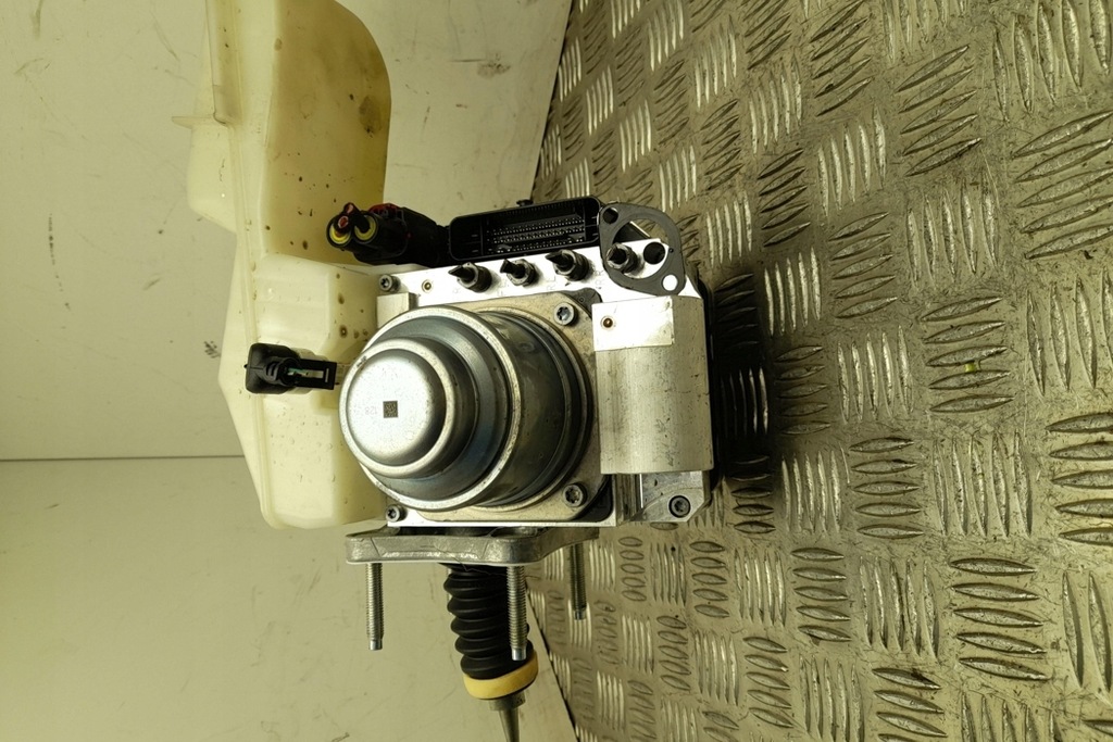 ABS JEEP COMPASS (MP) Controler de pompă ABS 00521821150 2020 Product image