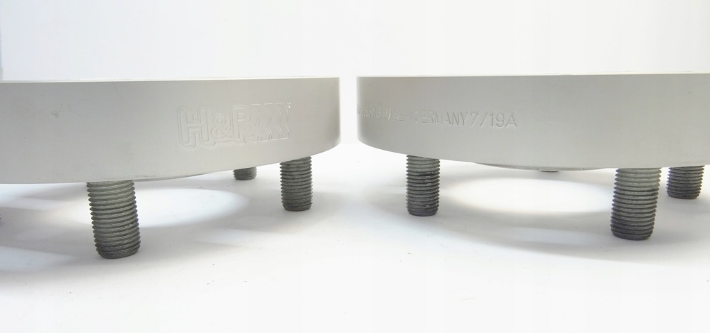 PORSCHE CARRERA 911 DISTANȚIERE ROȚE 2X28MM 5X130 71,6 5695716 H&R Product image