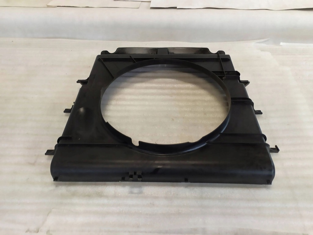 Mercedes-Benz Sprinter W906 Fan Carcasa Product image