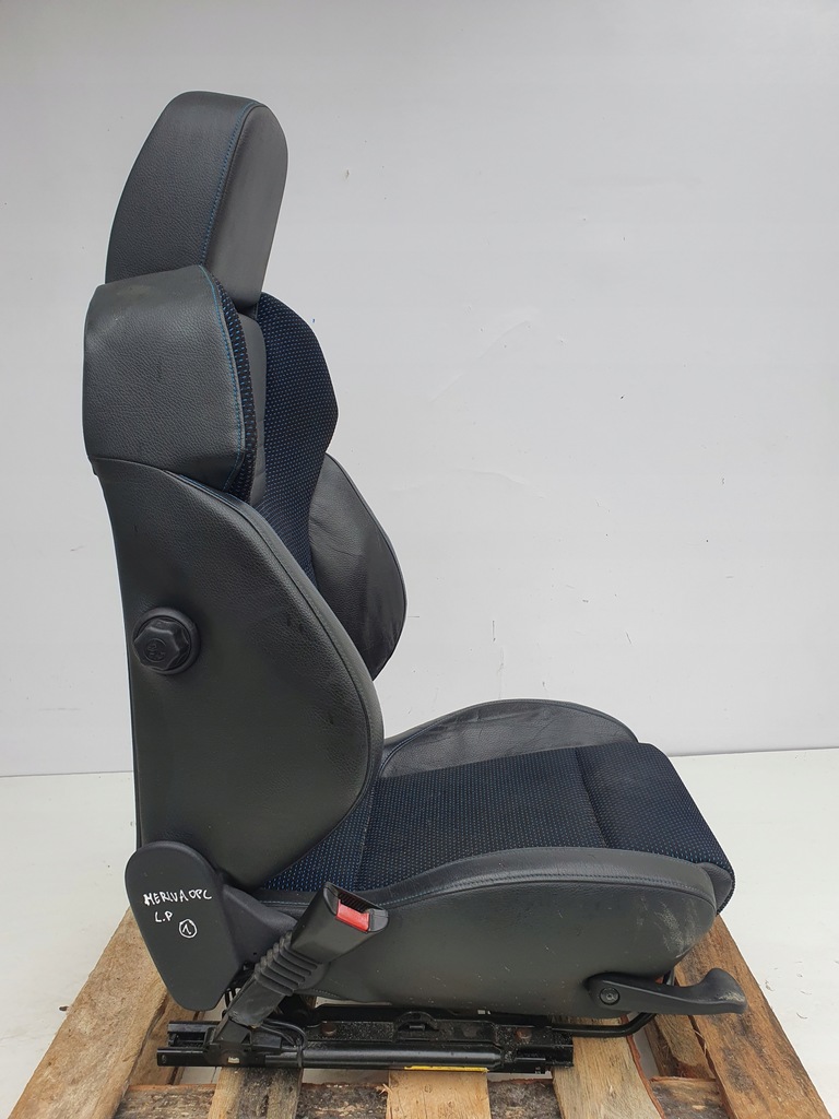 Opel Meriva A OPC SCAUNE SET DE SCAUNE Recaro Product image