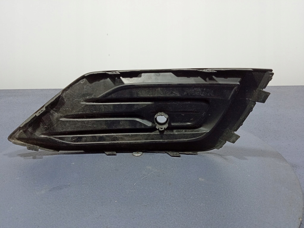 VOLVO V60 II GRILA BARA FATA STANGA31455513 Product image